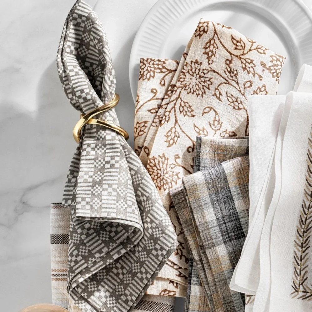 Williams Sonoma Gray and White Geometric Cotton Napkins - set of 8